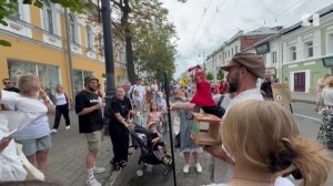 В Рыбинске на улице Крестовой состоялось гербовое шествие