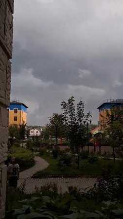 🏞⛈️Атмосфера за окном❤️❤️🔥#лето #дождь #ветер #молния #природа #двор #энигма