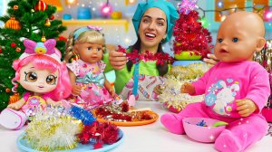 Готовлю игрушкам – Новогоднее угощение для Беби Бон! Игры в куклы и готовку для детей