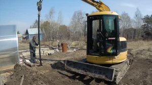 Монтаж свайно-винтового фундамента.  Строительная Компания "СВОД" Хабаровск