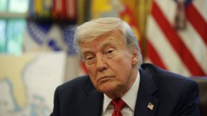 Трамп: шансы на трехстороннюю встречу по Украине очень высоки