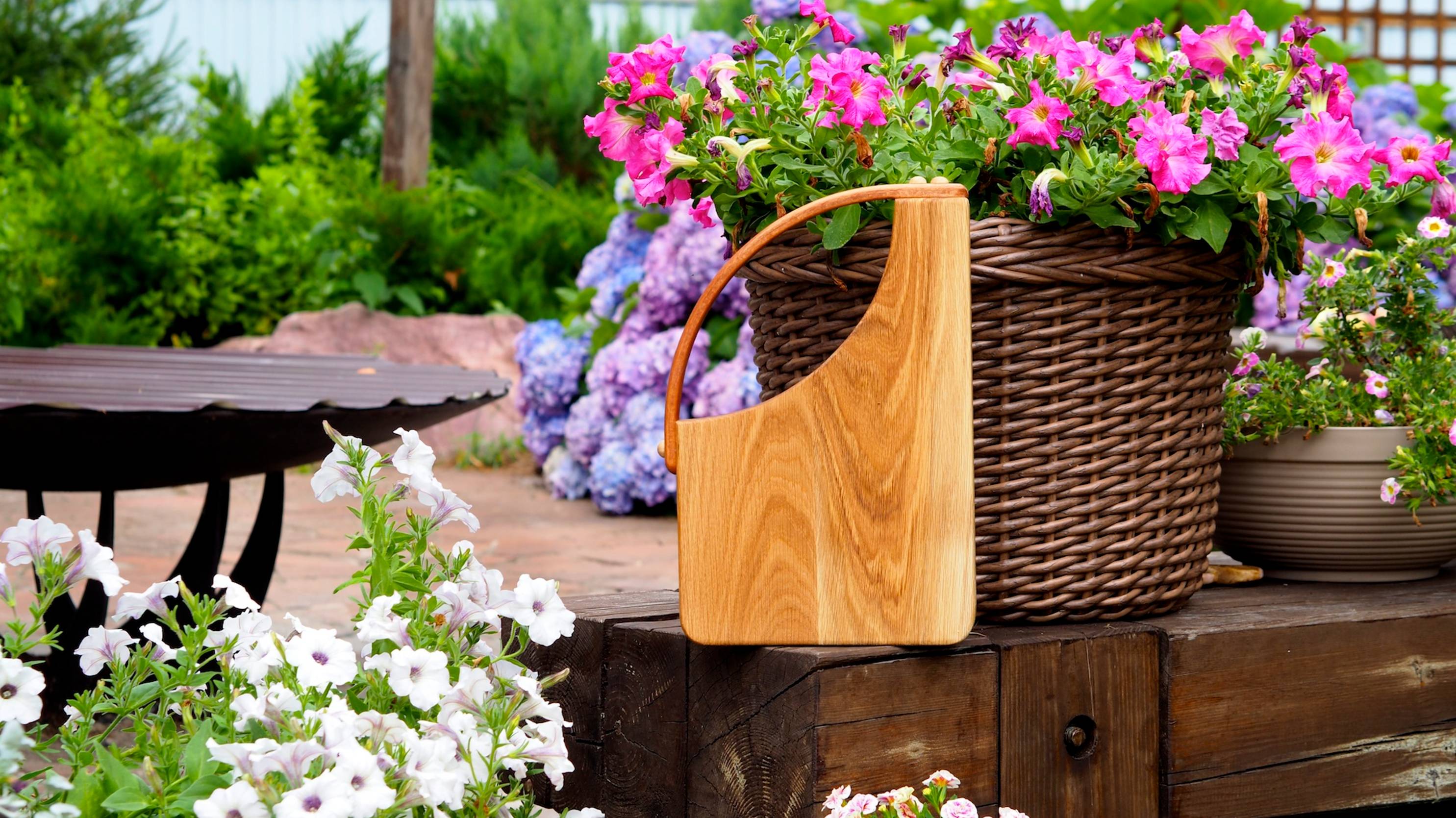 Необычная разделочная доска с гнутоклееной ручкой изготовлена как пособие для столярного видеокурса смотреть онлайн