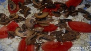 Cалат из куриного филе с шампиньонами
