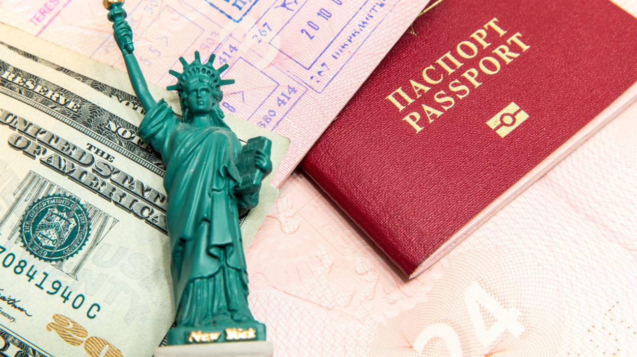 Виза в США может подорожать на 15 тысяч долларов