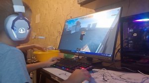 играю в дуэли убийцы против шерифов