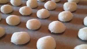 Домашние кокосовые конфеты