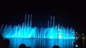 Шоу поющих фонтанов в Абрау-Дюрсо.