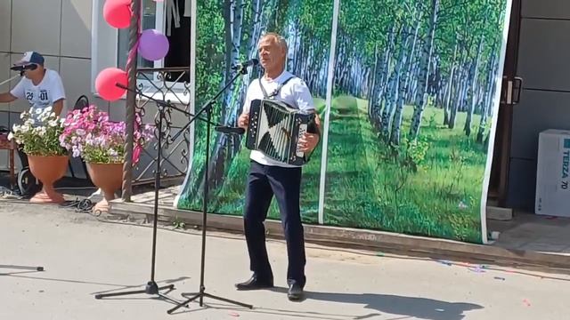 Ни один праздник не обходится без Владимира Костылева. смотреть онлайн