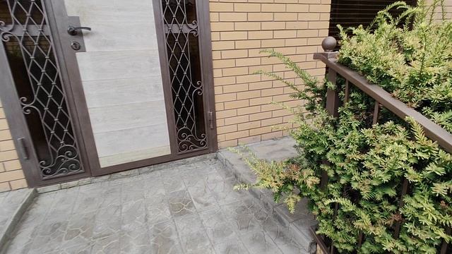 Дом Утопающий в Зелени с Баней и Бассейном смотреть онлайн