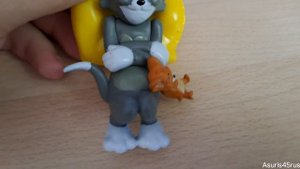 Игрушка в салон автомобиля Том и Джери