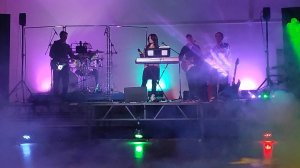 Пока часы двенадцать бьют