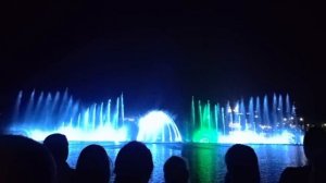 Шоу поющих фонтанов в Абрау-Дюрсо.