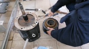 Заменили  торцевое уплотнение на насосе Grundfos TP65-260/2