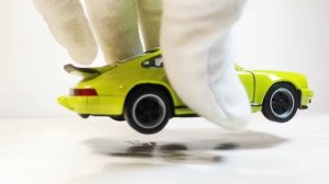 Масштабная модель автомобиля Porsche 911 Turbo в масштабе 1:39))из моей коллекции))