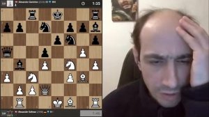 Что?!!! он жертвует ферзя! Это опасно..