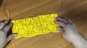 Узор спицами для любых плечевых изделий