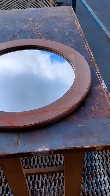 Деревянная рама для зеркала. Чёрный Американский орех и Падук. смотреть онлайн