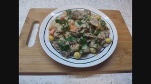 Перепелиные потроха тушеные в сметане с маринованными шампиньонами