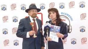 Интервью дуэта "Счастливый случай" на красной дорожке Гала-концерта Телепремии "Патриот России-2025"