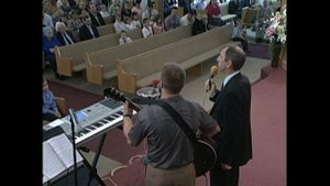 Тишина склонилась над землёй...