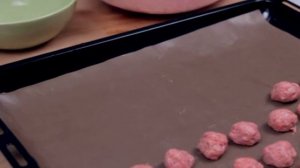 Фрикадельки Икеа с брусничным соусом