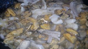 Cалат Морской коктейль с креветками