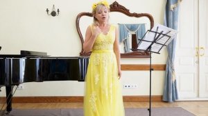 Юлия Матвеева исполняет "Без вас хочу сказать вам много". Фортепиано — Наталья Латифова