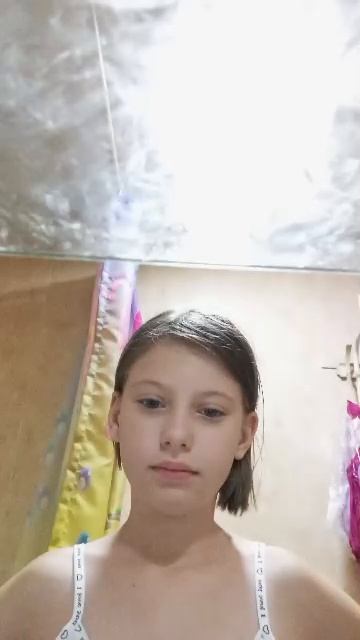 утро короче у меня подружка в гостях мы целый день одни по сути смотреть онлайн