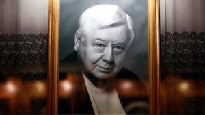 Посвященная Олегу Табакову выставка «Судьба увлеченного человека» открылась в Москве