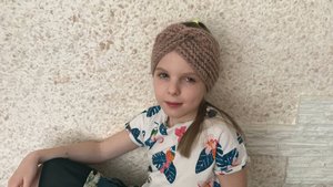 СТИЛЬНАЯ ПОВЯЗКА НА ГОЛОВУ СПИЦАМИ С ИНТЕРЕСНЫМ УЗОРОМ / бесплатный МК