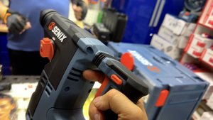 Трехрежимный аккумуляторный перфоратор SENIX PDRX2-M4-EU