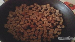 Cалат из китайской капусты с сухариками