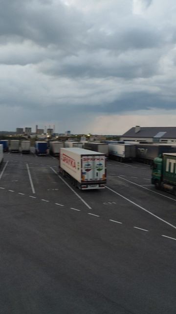 Снова в Уфе. На той же стоянке. смотреть онлайн