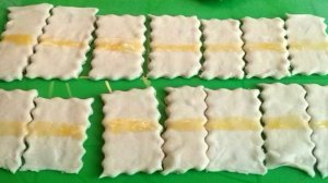 Бантики из слоеного бездрожжевого теста