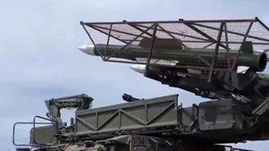 Беспилотники атаковали Сочи: туристов эвакуируют с пляжей, в городе звучит сирена.