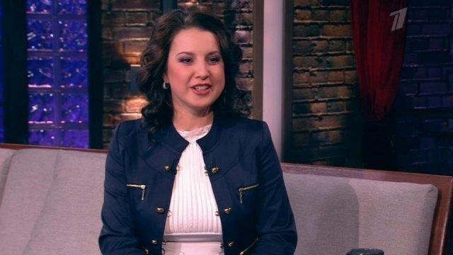 Фигуристка и телеведущая Ирина Слуцкая. Вечерний Ургант. Фрагмент выпуска от 13.03.2013 смотреть онлайн