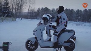 Премиальный трехколёсный электроскутер YADEA S80 в наличии. Доставим в любой город страны!