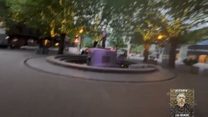 Трость с электрошокером модный аксессуар среди пенсионеров города Сиэтл в США.