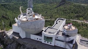 В Алтайской крае на высоте 600 метров над уровнем моря находится самый большой телескоп в России