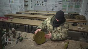 МОН-100. Мина противопехотная осколочная направленного действия