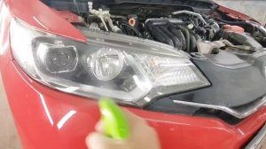 Город Братск. DENAUTO BRATSK. Полировка фар автомобиля Хонда Фит с нанесение керамики