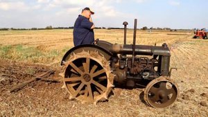 МОЩЬ! Мужики показали Caterpillar 1939 года! Работает, как новый! #11