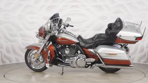 Harley-Davidson CVO Limited vin 5HD1TENE5EB950595