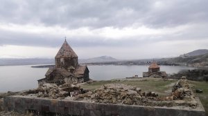 Озеро Севан и монастырь Севанаванк основанный в  874 году