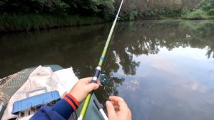 на голый крючок