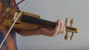 1/16 Фольк скрипка, игрушка для детей, изготовлена из бросовых материалов