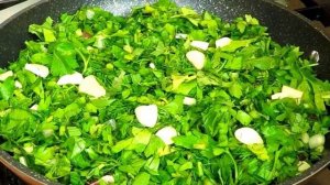 Чакапули (мясо в зелени и вине)