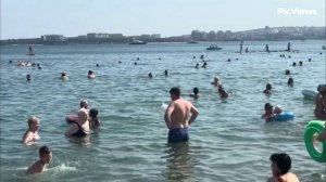 ГЕЛЕНДЖИК пляж Приветливый берег сегодня 8 августа 2025. Море и погода в Геленджике сейчас.