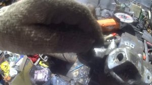 Поставил силиконовые пыльники на суппорта, изготовил стопорные шайбы.