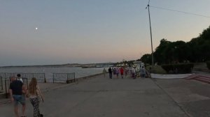 Керчь в огнях: вечерняя магия центра и набережной